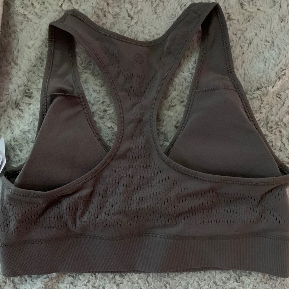 Lululemon bra (brand new)